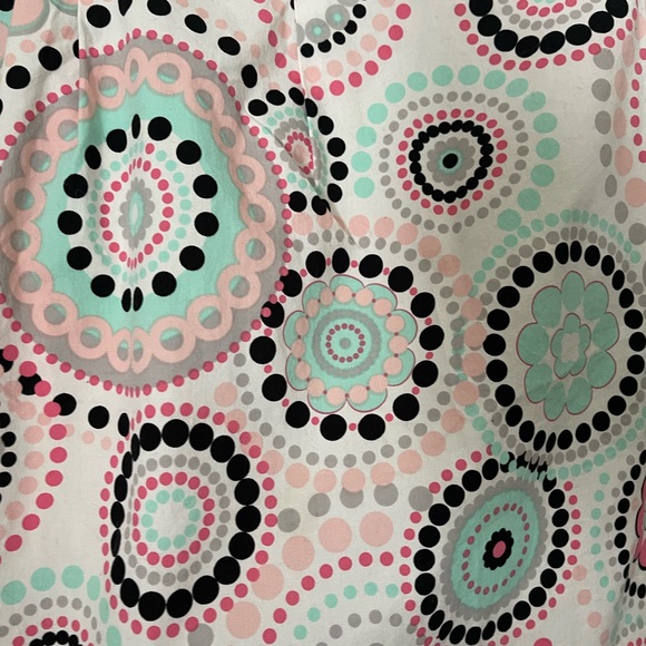 White print skirt - Picture 2 of 4